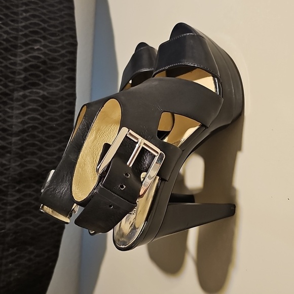 Womens Michael Kors Black Carla Leather Platform Sandal 4.5 inch heel Sz 6.5 - Picture 3 of 8